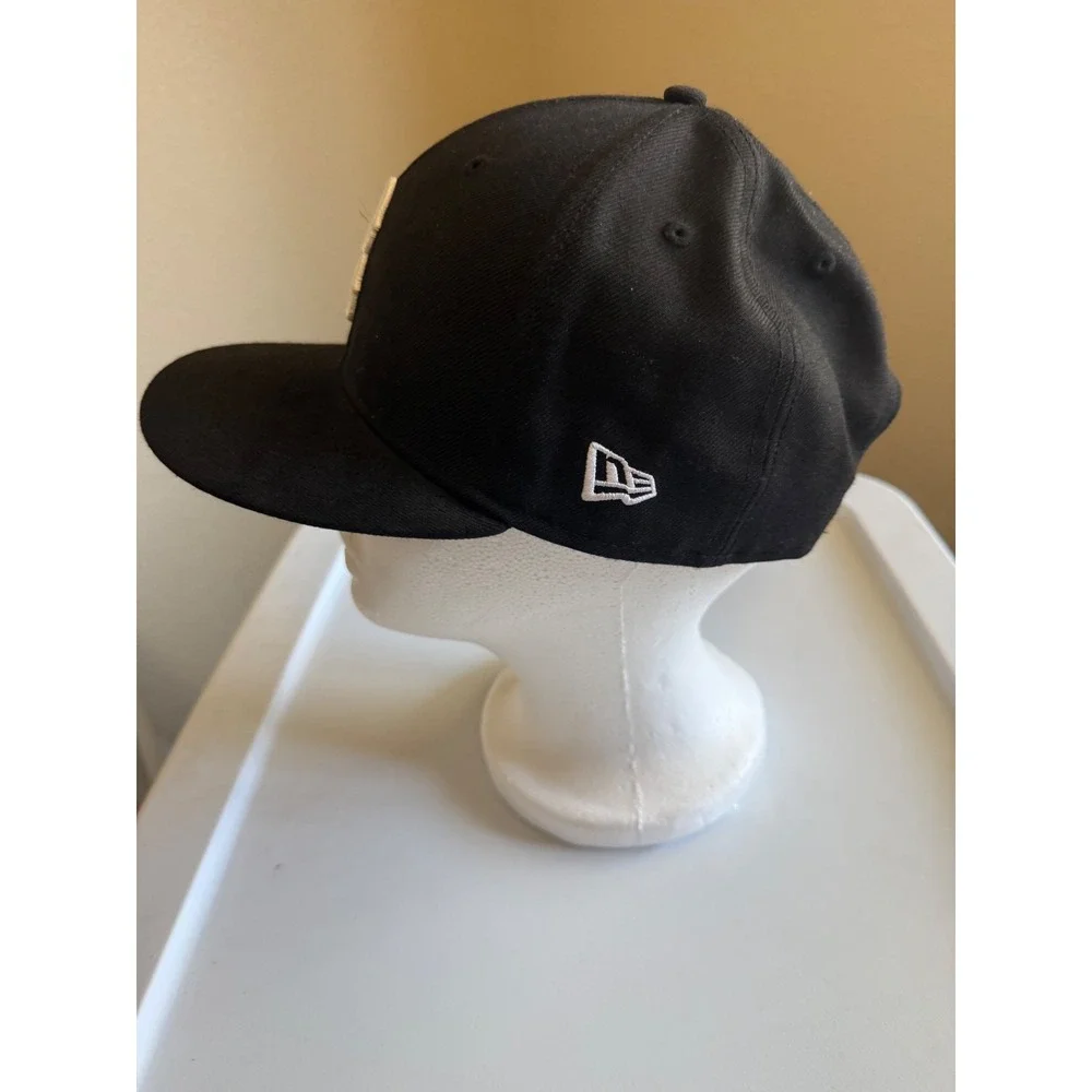 New Era 9FIFTY Boston Red Sox Snapback Hat Black Wool Flat Brim MLB Cap